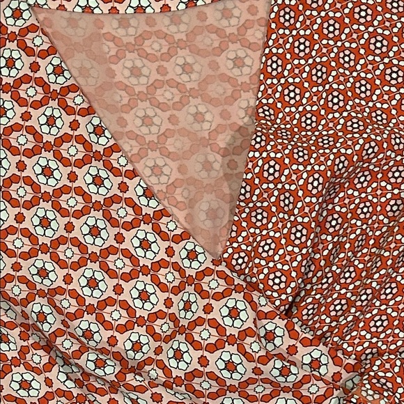 Sachin-Babi Elegant Red Wrap Top Size 8 - Picture 16 of 16